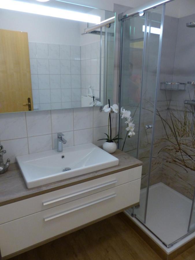 Ferienwohnung 12 - Seewald Haus Huehnergott Sellin  Bagian luar foto